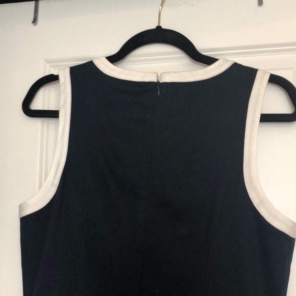 Banana Republic Sleeveless Shift Dress - Picture 4 of 5